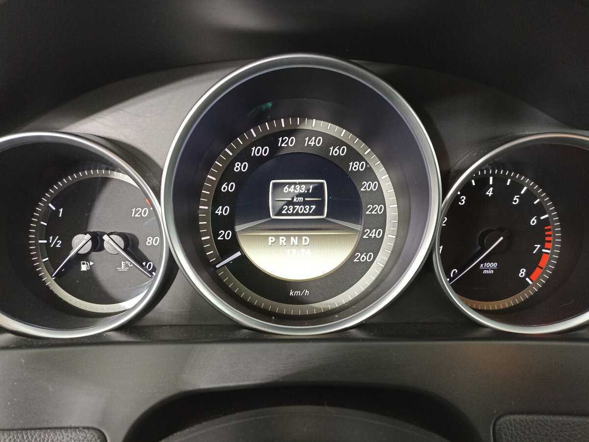 Мерседес-Бенц Ц-Класс б/у, 2012, Автоматическая. Фото: #12