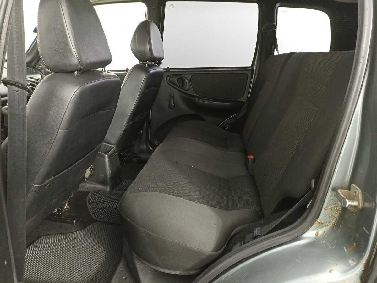 Chevrolet Niva б/у, 2014, Механическая. Фото: #11