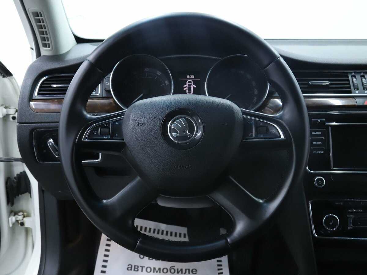 Skoda Superb б/у, 2013, Автоматическая. Фото: #10