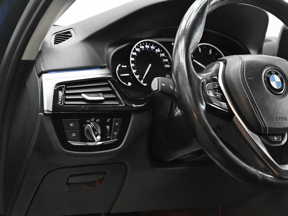 БМВ 5 серии б/у, 2017, Автоматическая. Фото: #8