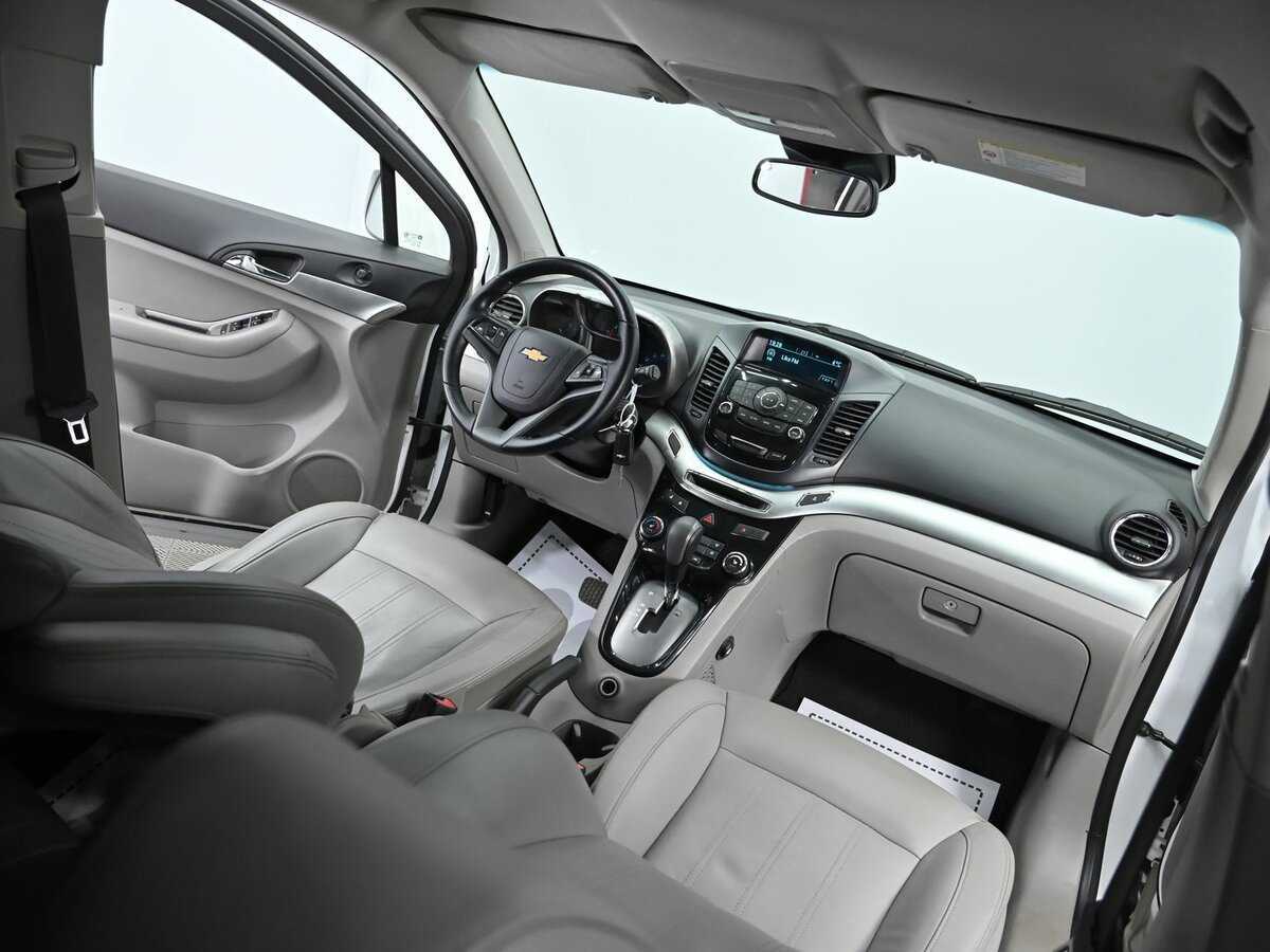 Шевроле Орландо б/у, 2012, Автоматическая. Фото: #12