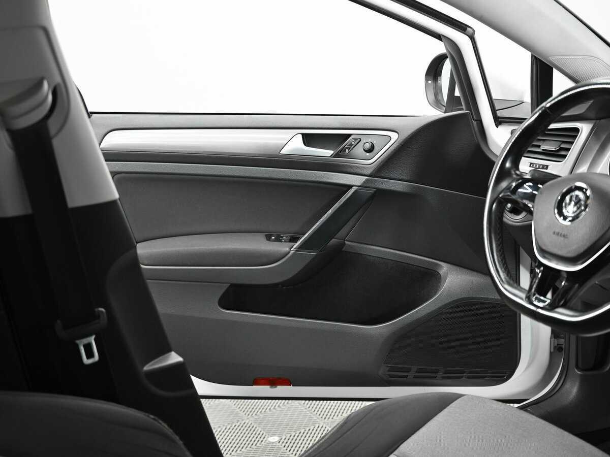 Volkswagen Golf б/у, 2013, Роботизированная. Фото: #5