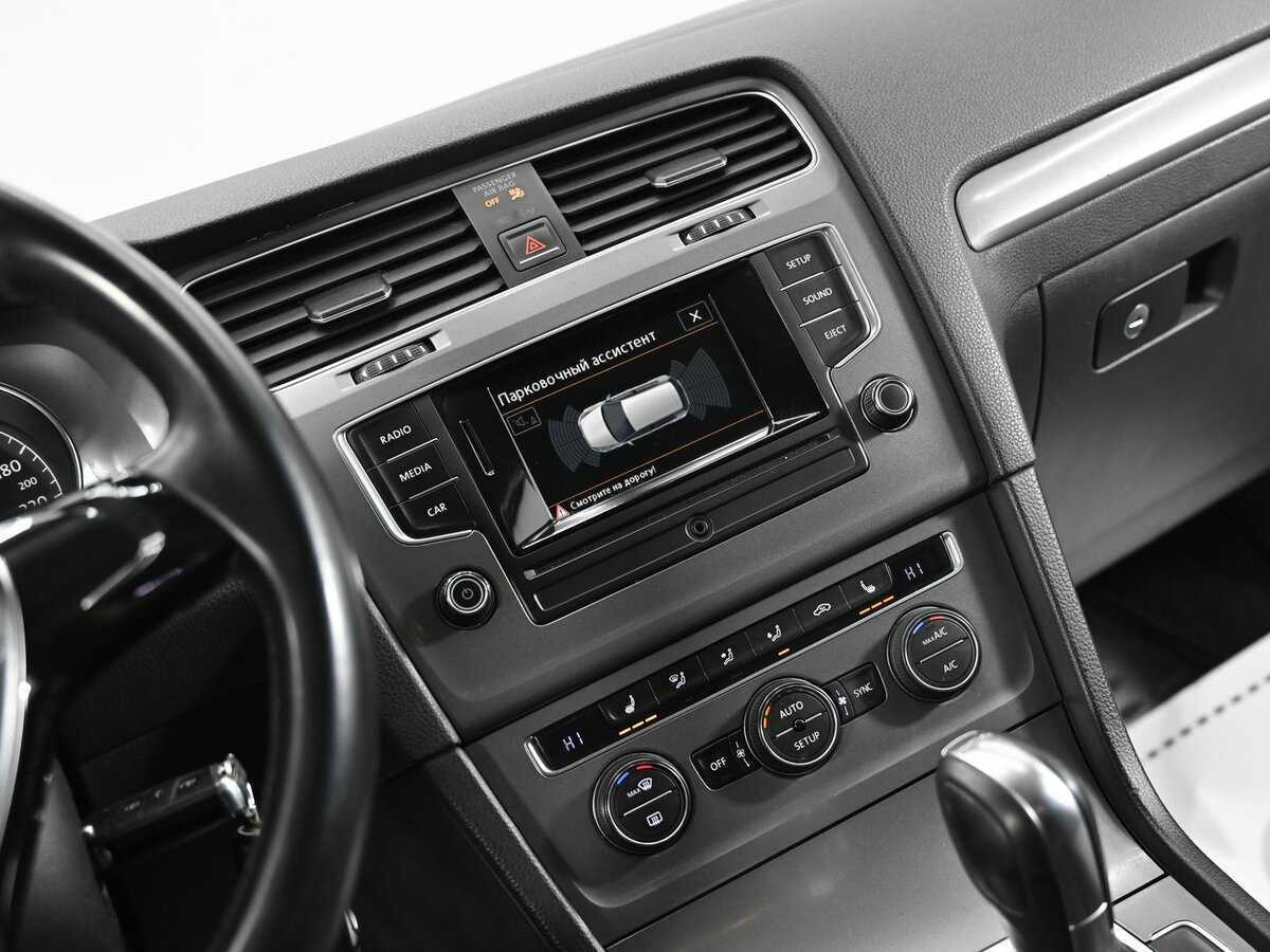 Volkswagen Golf б/у, 2013, Роботизированная. Фото: #9