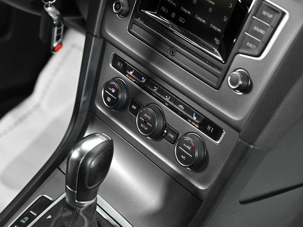 Volkswagen Golf б/у, 2013, Роботизированная. Фото: #10