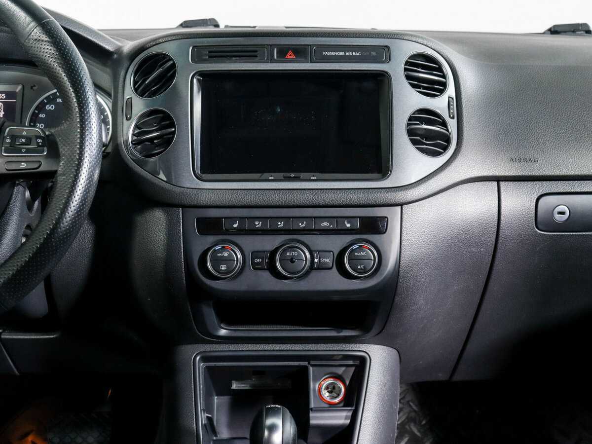 Volkswagen Tiguan б/у, 2015, Роботизированная. Фото: #12