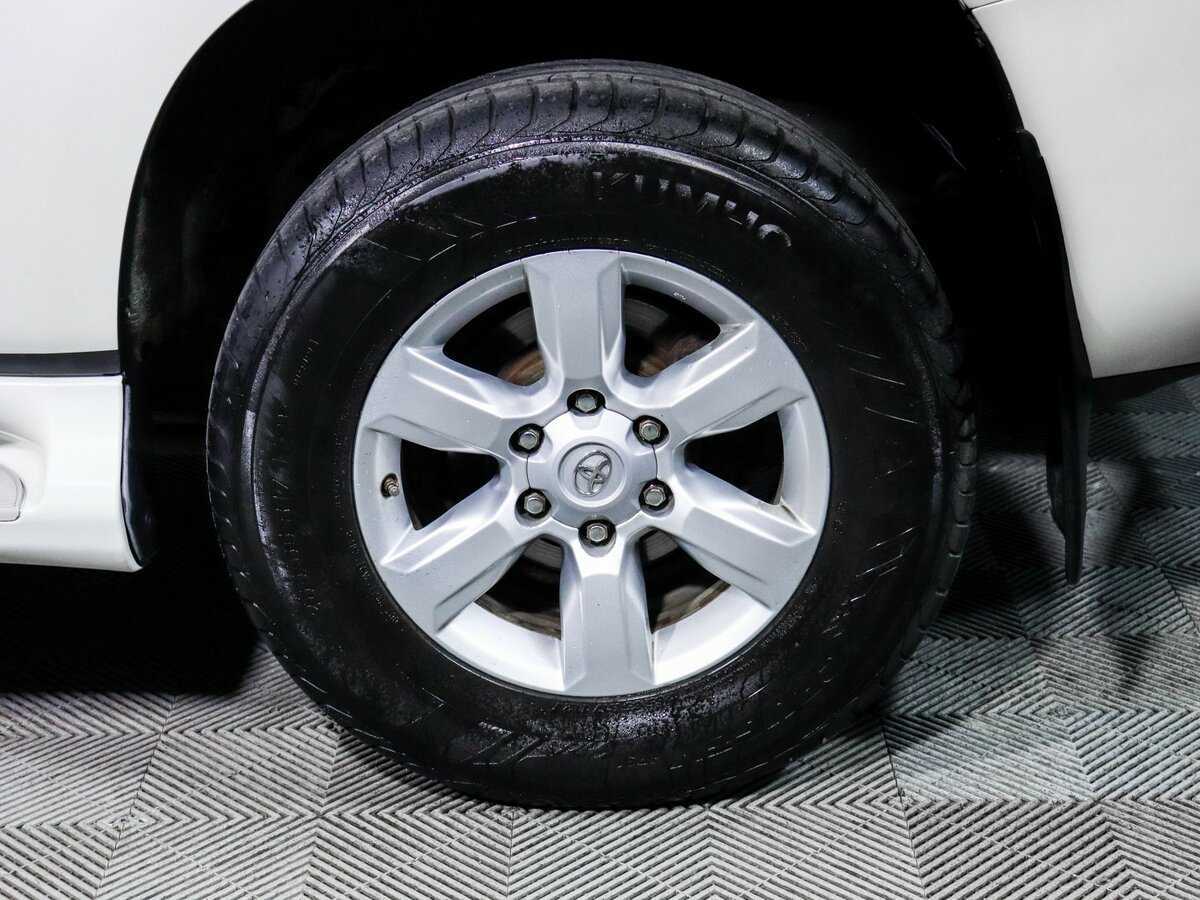 Toyota Land Cruiser Prado б/у, 2014, Автоматическая. Фото: #11