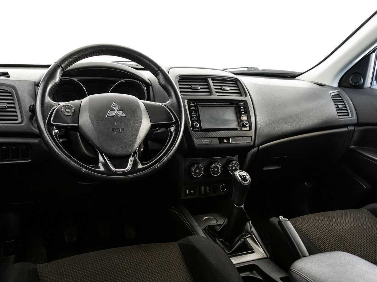 Митсубиши АС-Икс б/у, 2018, Механическая. Фото: #8