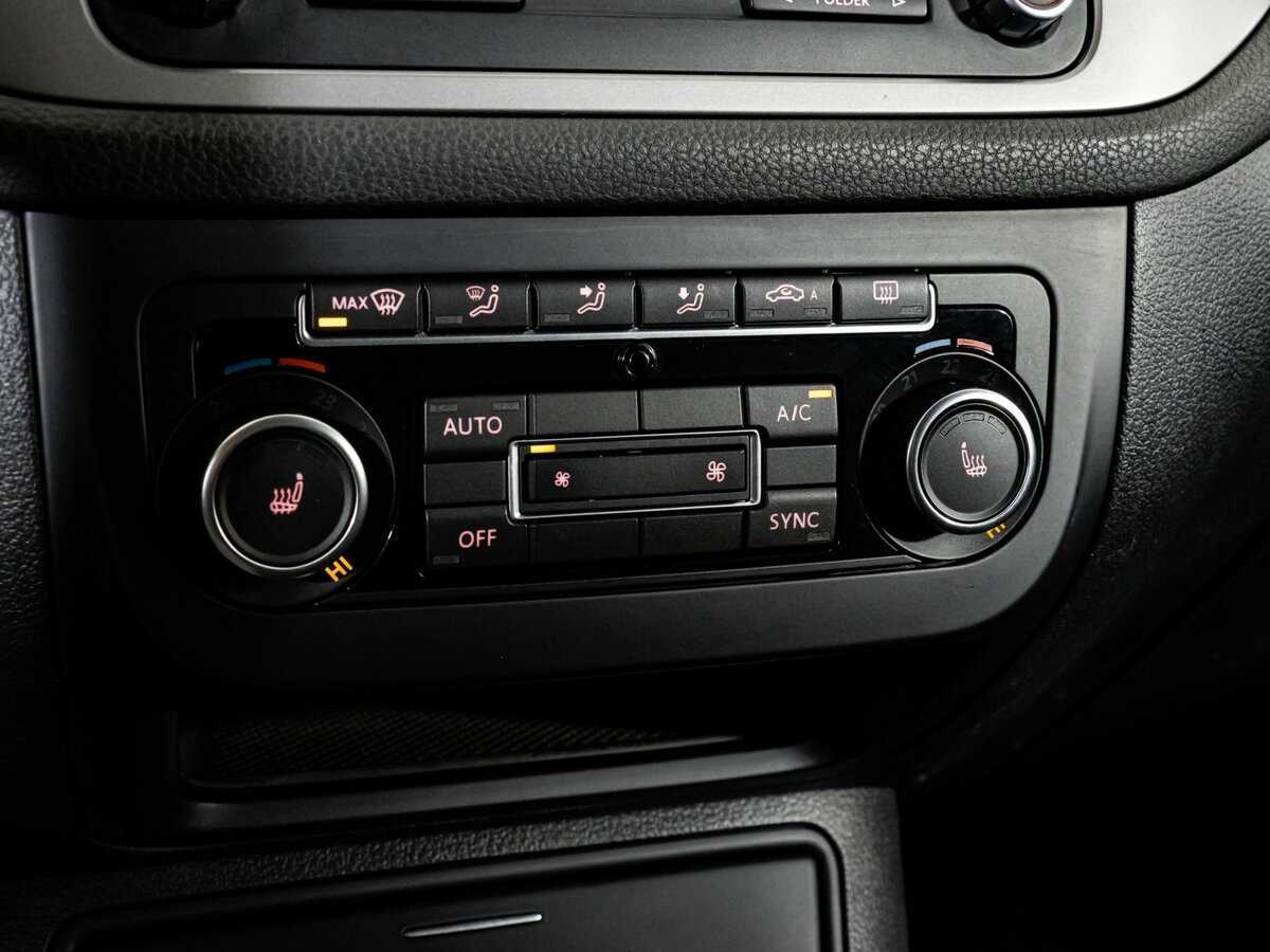 Volkswagen Tiguan б/у, 2015, Роботизированная. Фото: #12