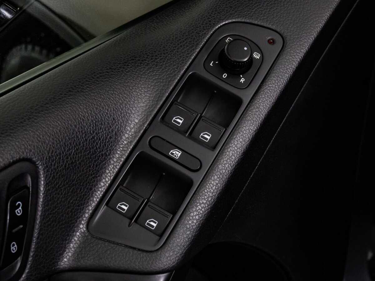 Volkswagen Tiguan б/у, 2015, Роботизированная. Фото: #14