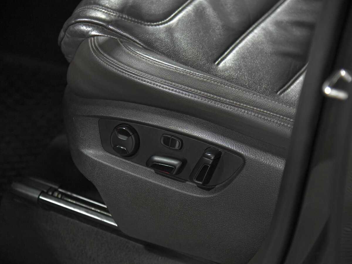 Volkswagen Touareg б/у, 2016, Автоматическая. Фото: #14