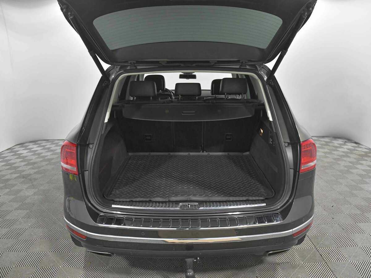 Volkswagen Touareg б/у, 2016, Автоматическая. Фото: #18