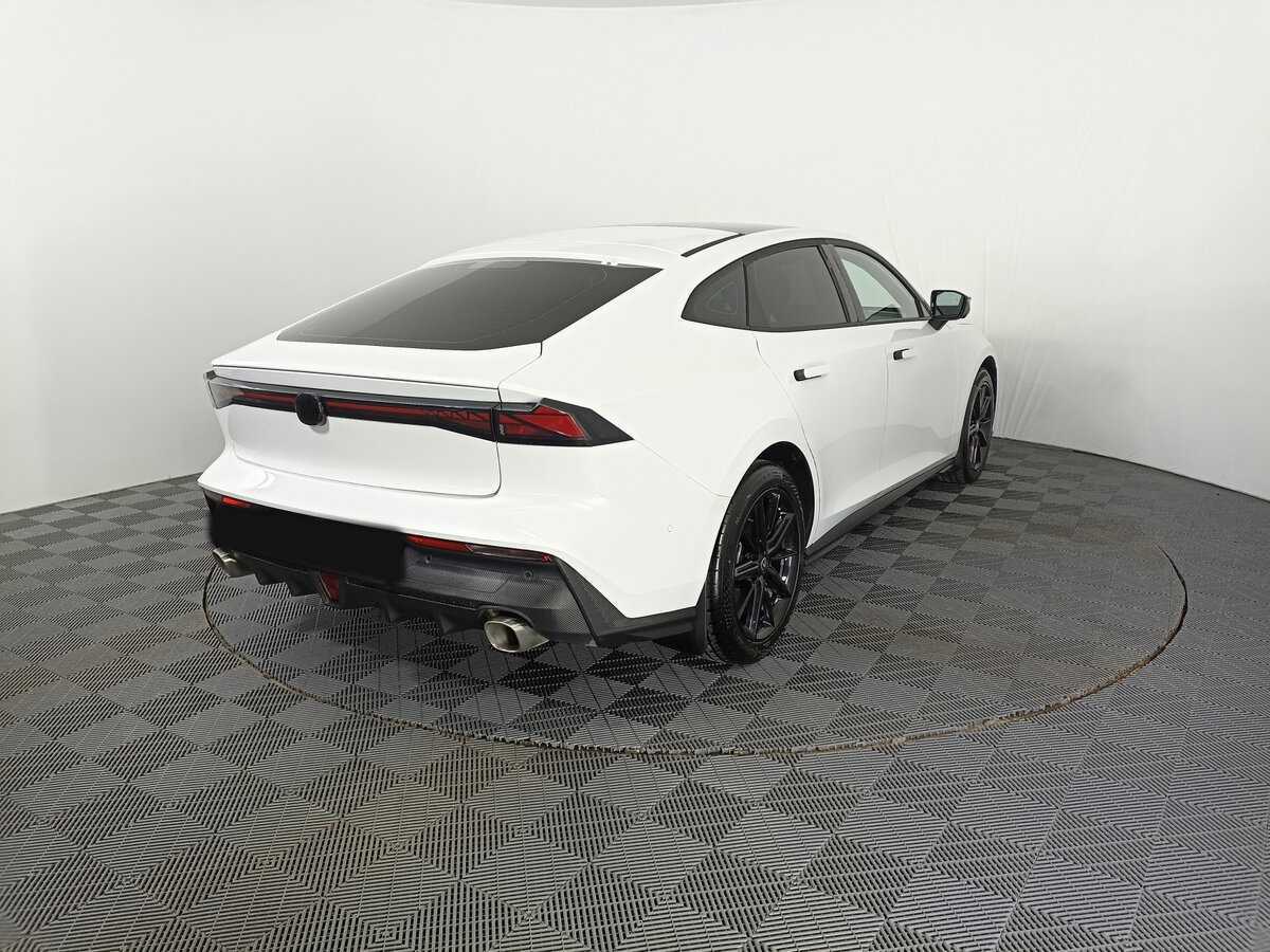 Чанган УНИ-В б/у, 2023, Роботизированная. Фото: #4