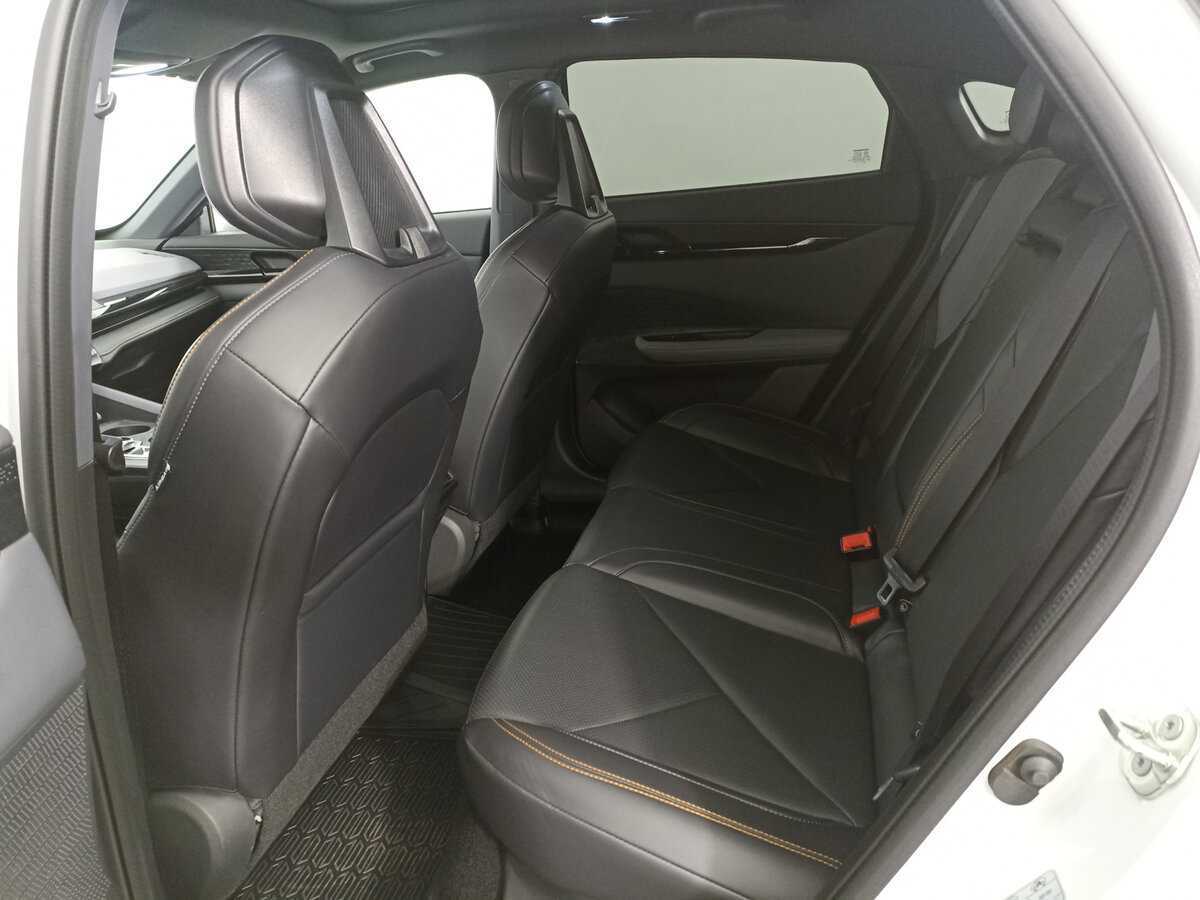 Чанган УНИ-В б/у, 2023, Роботизированная. Фото: #10