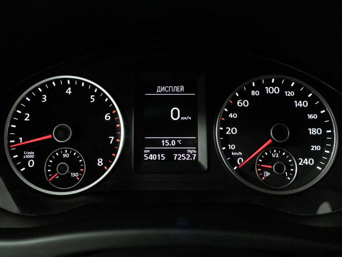 Volkswagen Tiguan б/у, 2015, Автоматическая. Фото: #11