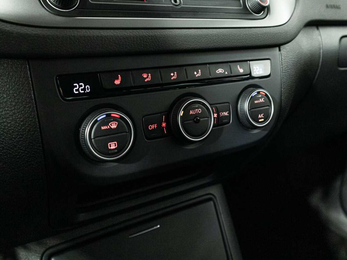 Volkswagen Tiguan б/у, 2015, Автоматическая. Фото: #14