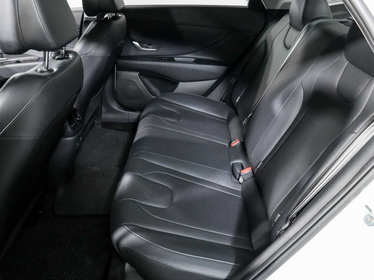 Hyundai Elantra б/у, 2023, Вариатор. Фото: #9