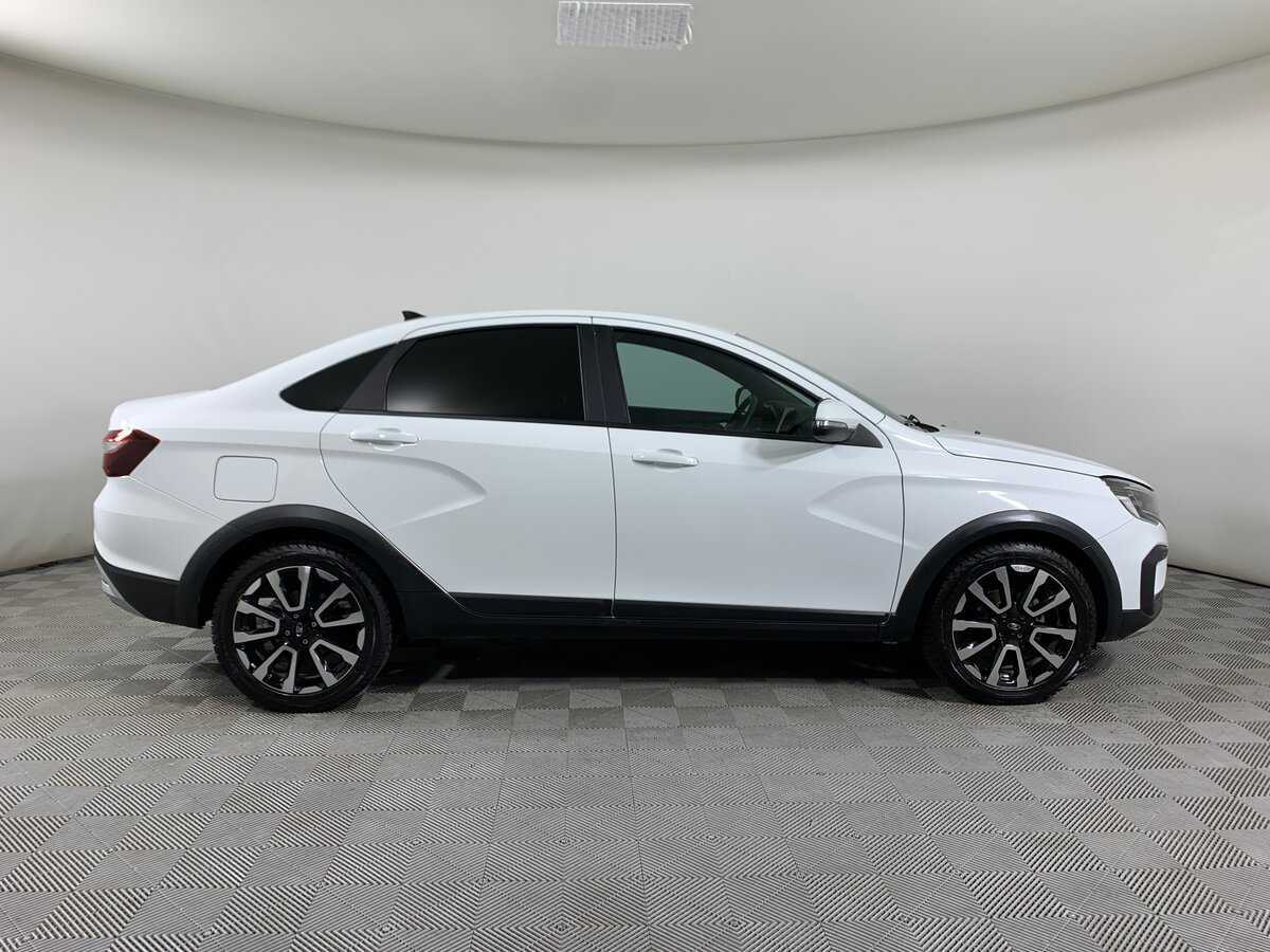 Лада (ВАЗ) Веста б/у, 2023, Механическая. Фото: #3