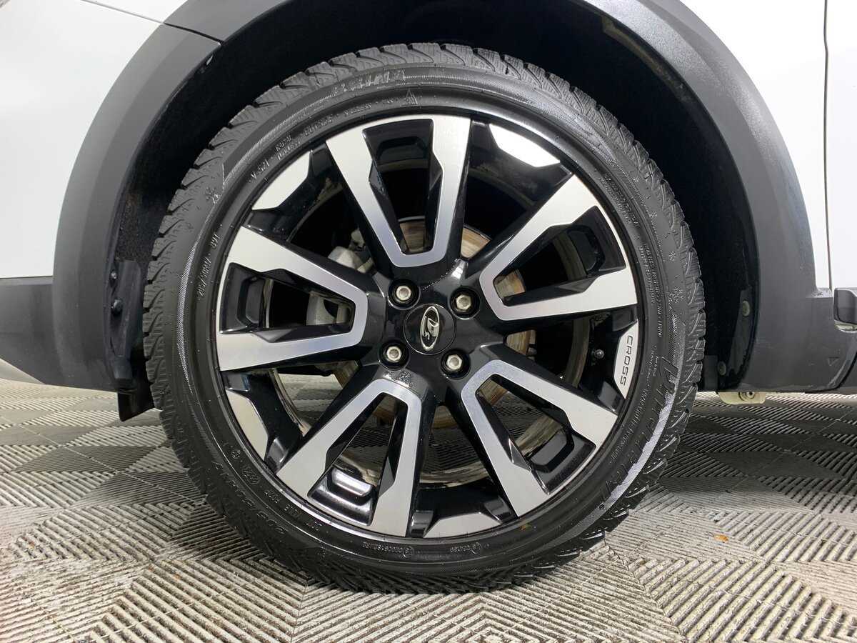 Лада (ВАЗ) Веста б/у, 2023, Механическая. Фото: #8