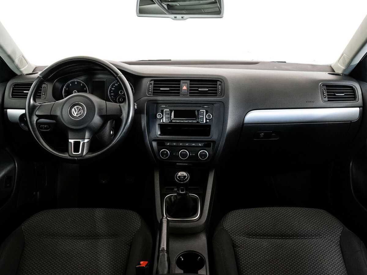 Volkswagen Jetta б/у, 2013, Механическая. Фото: #7