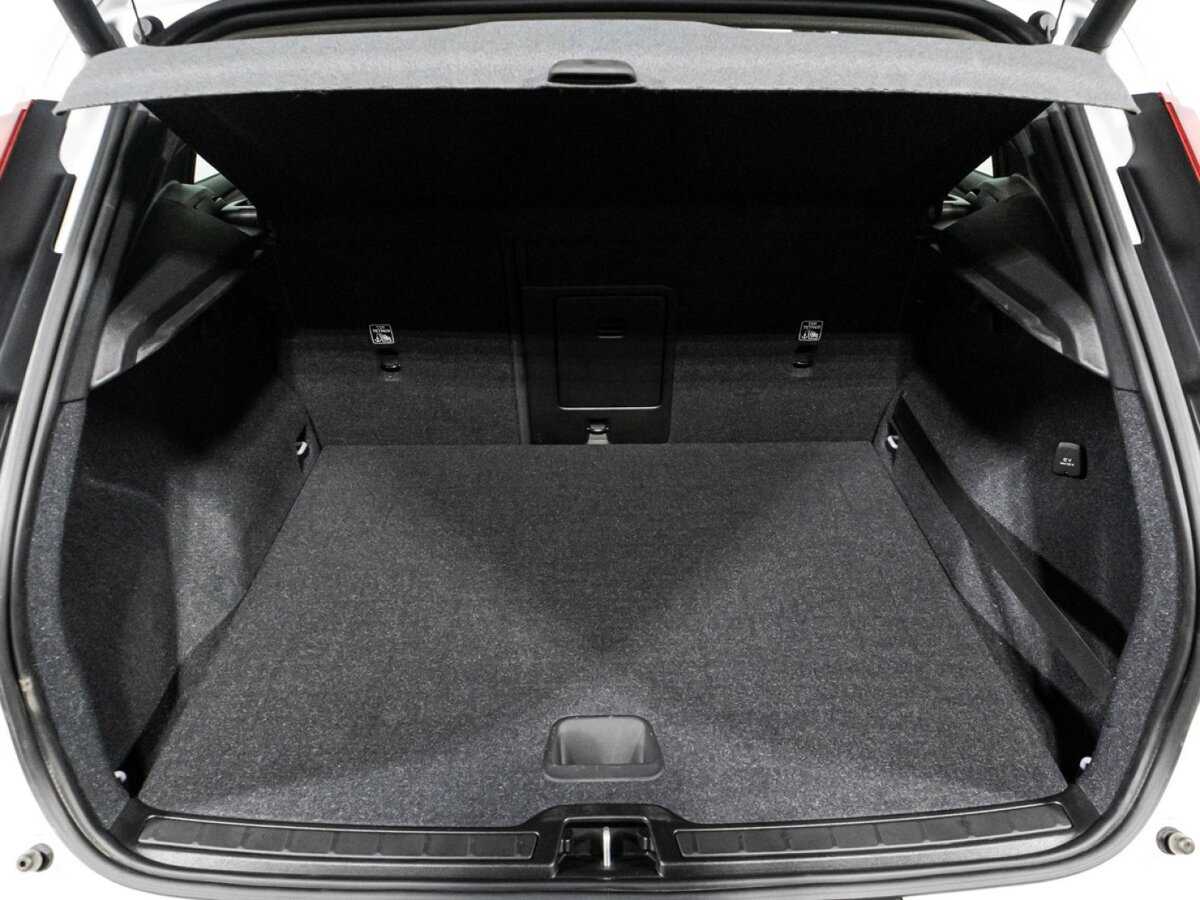 Volvo XC40 б/у, 2019, Автоматическая. Фото: #14