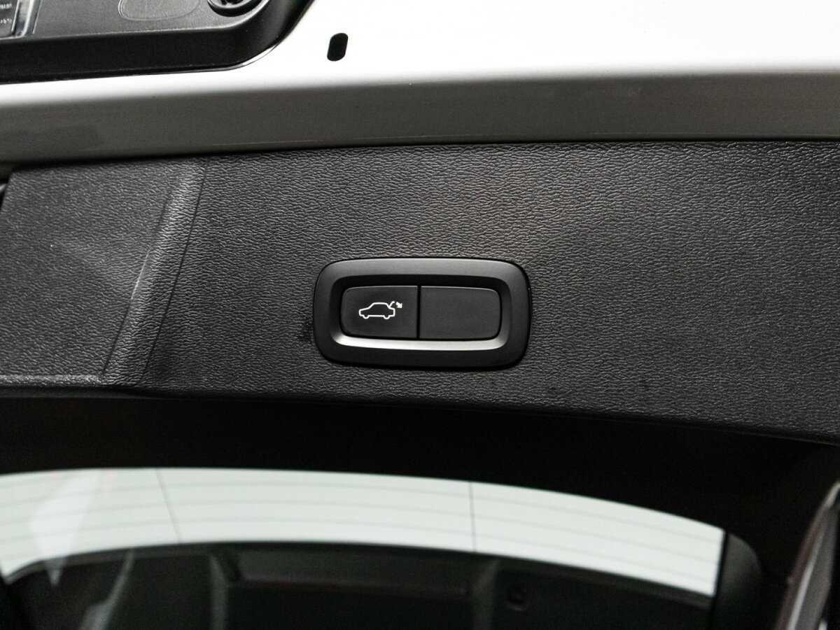 Volvo XC40 б/у, 2019, Автоматическая. Фото: #15