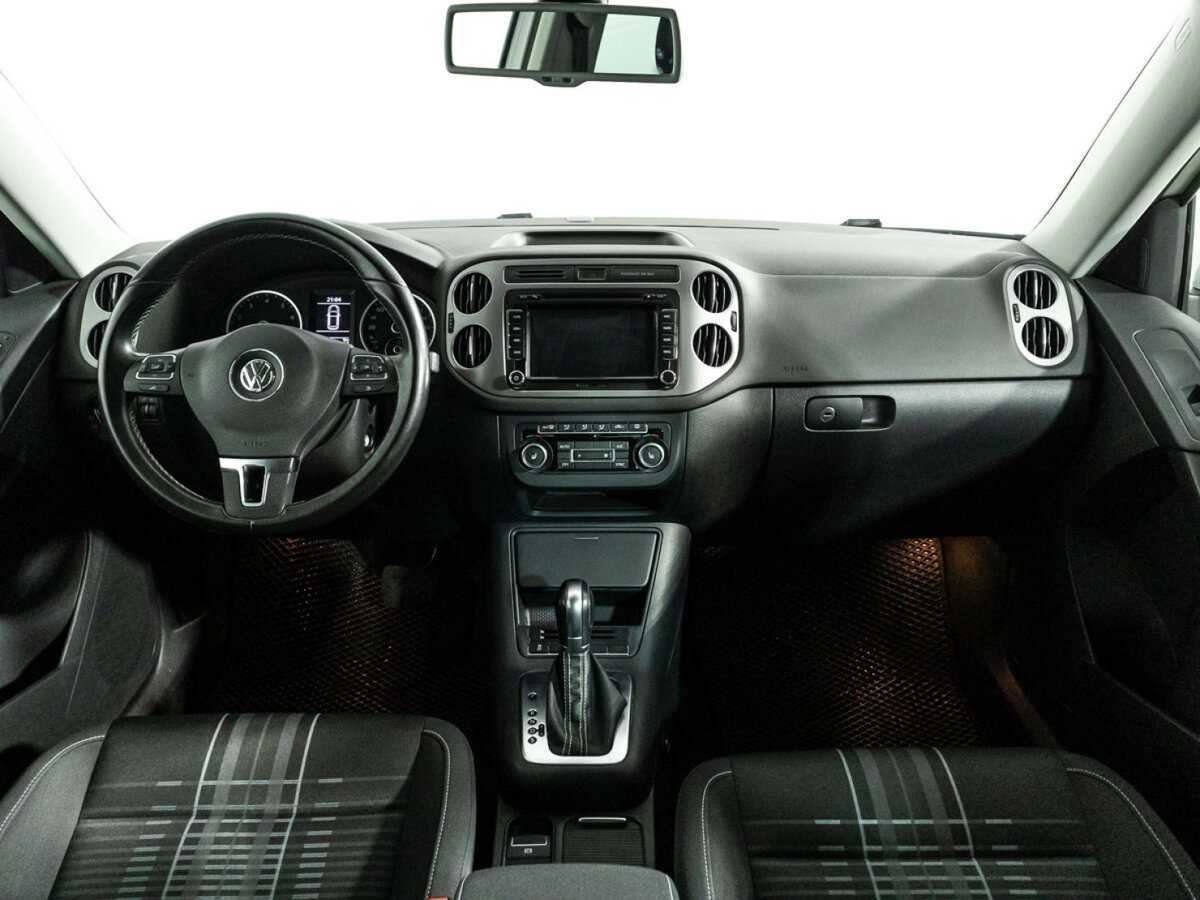 Volkswagen Tiguan б/у, 2015, Автоматическая. Фото: #12