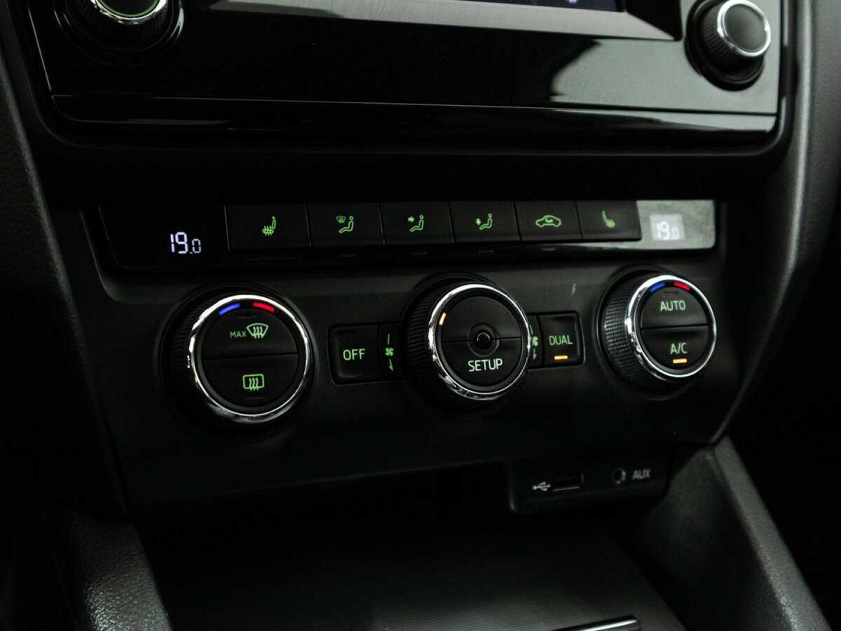 Шкода Октавия б/у, 2013, Роботизированная. Фото: #13