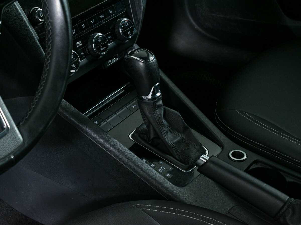 Шкода Октавия б/у, 2018, Роботизированная. Фото: #12