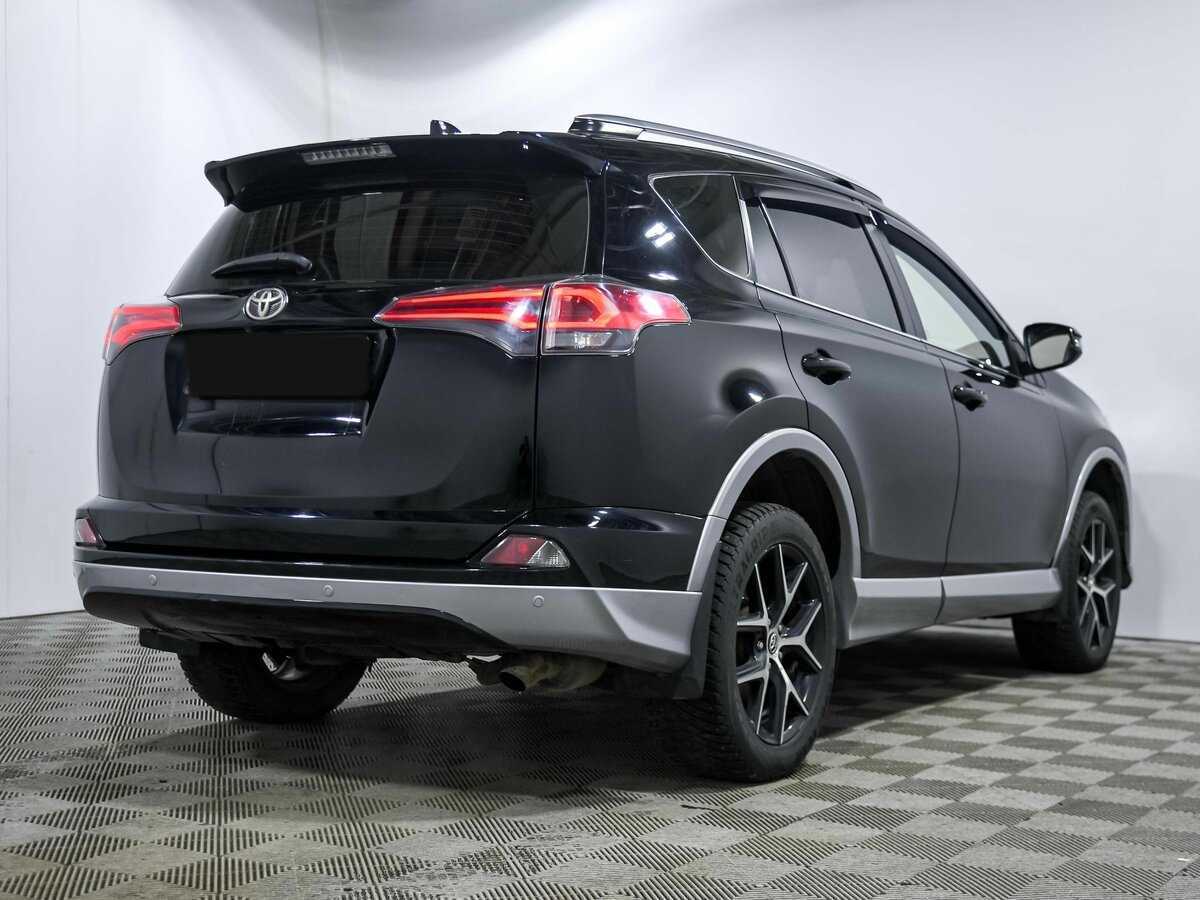 Тойота Рав4 б/у, 2017, Автоматическая. Фото: #3