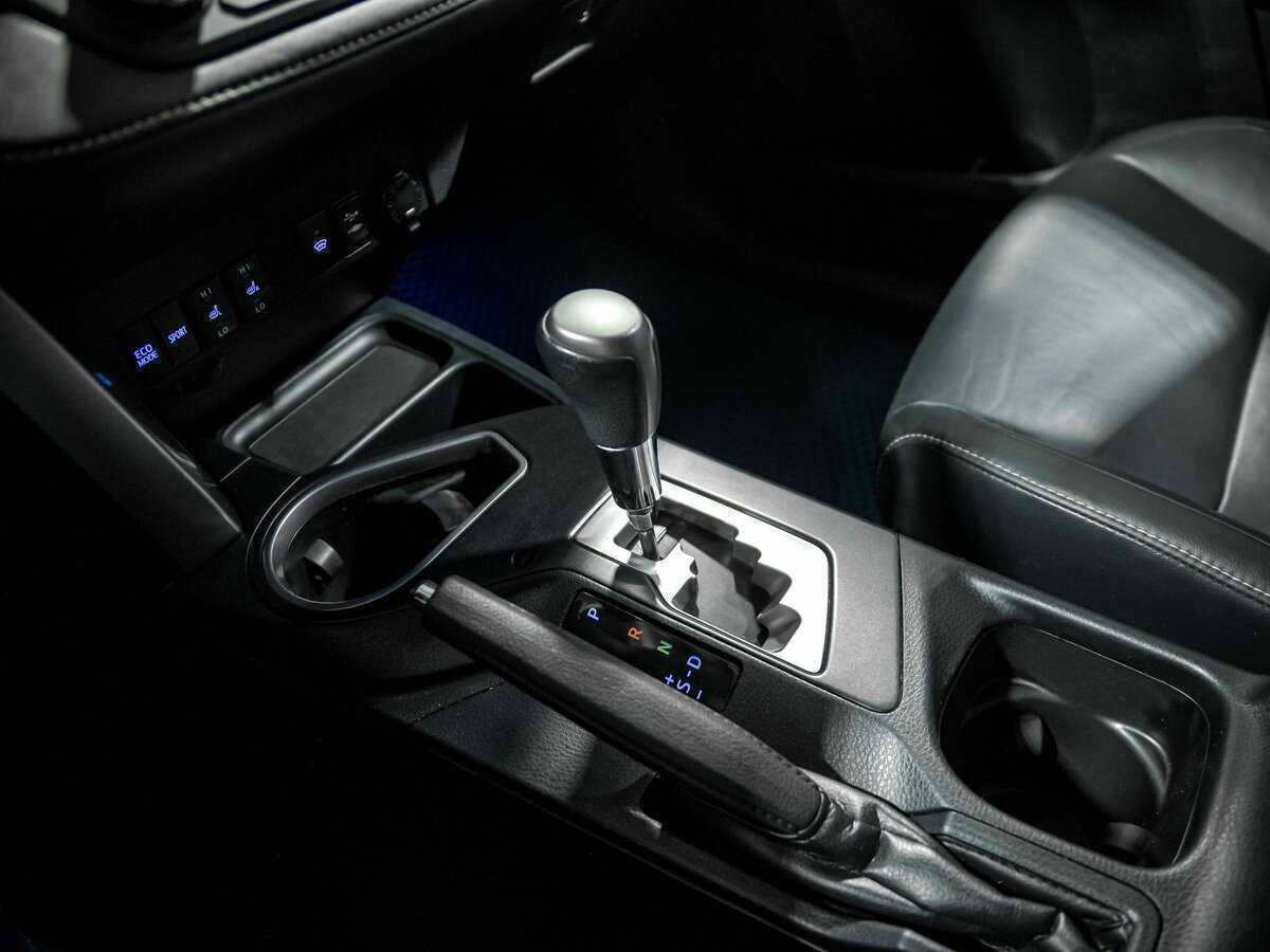 Тойота Рав4 б/у, 2017, Автоматическая. Фото: #11