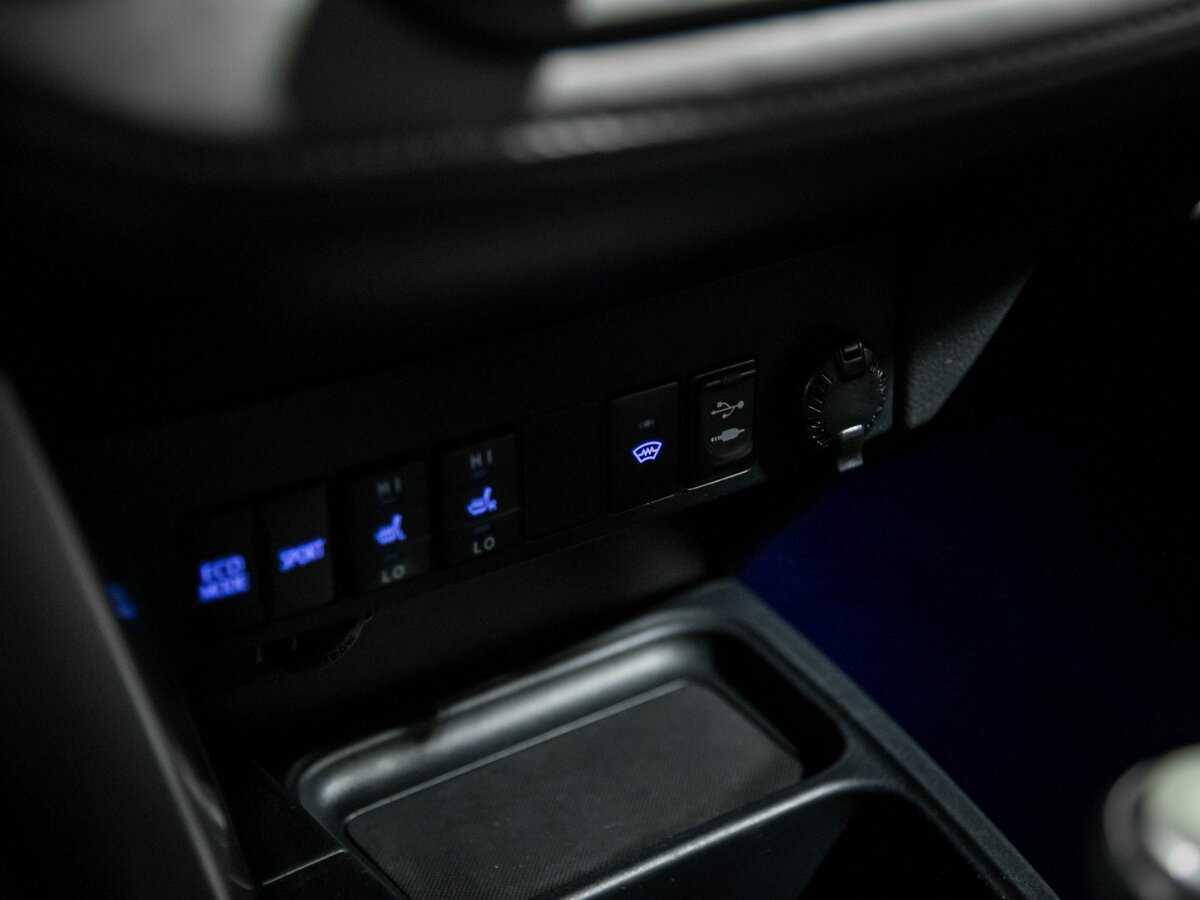 Тойота Рав4 б/у, 2017, Автоматическая. Фото: #12