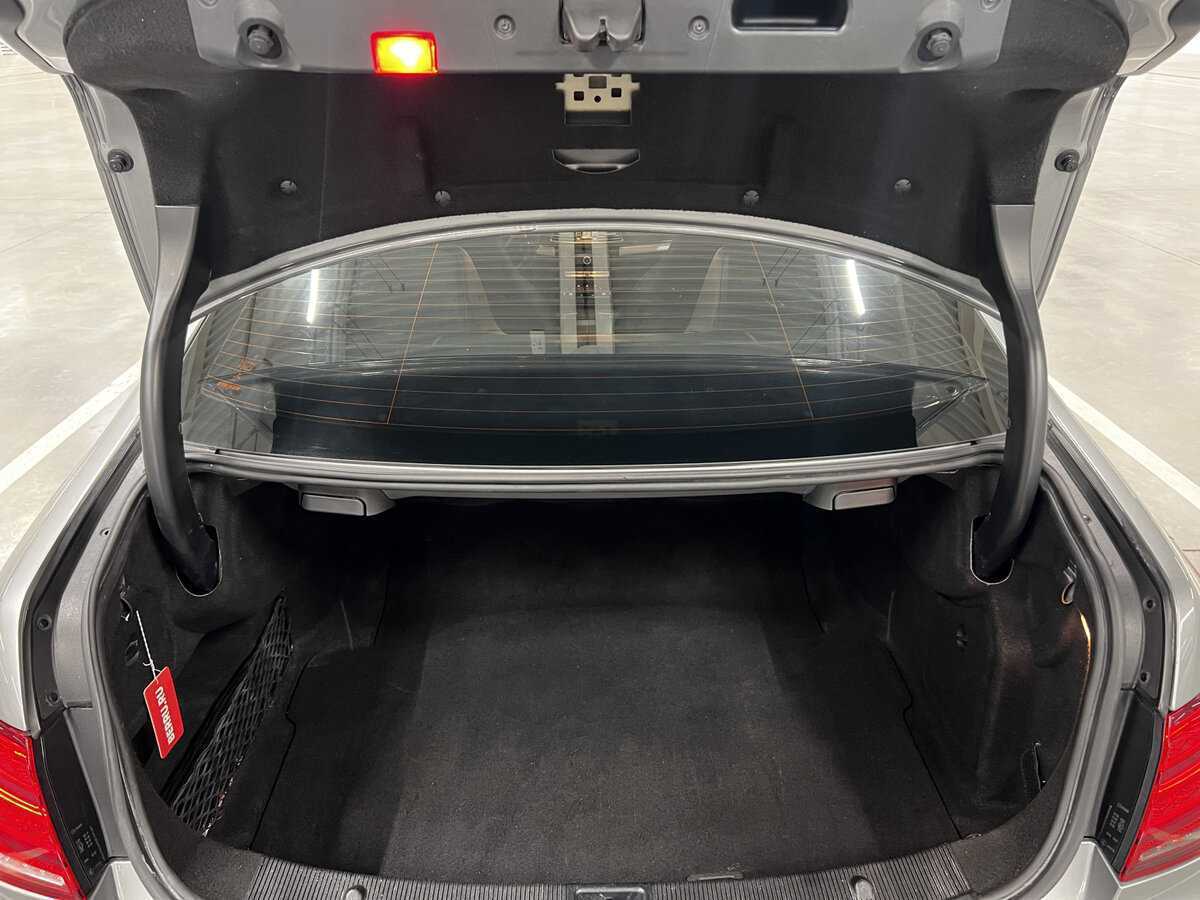 Мерседес-Бенц Е-Класс б/у, 2015, Автоматическая. Фото: #9