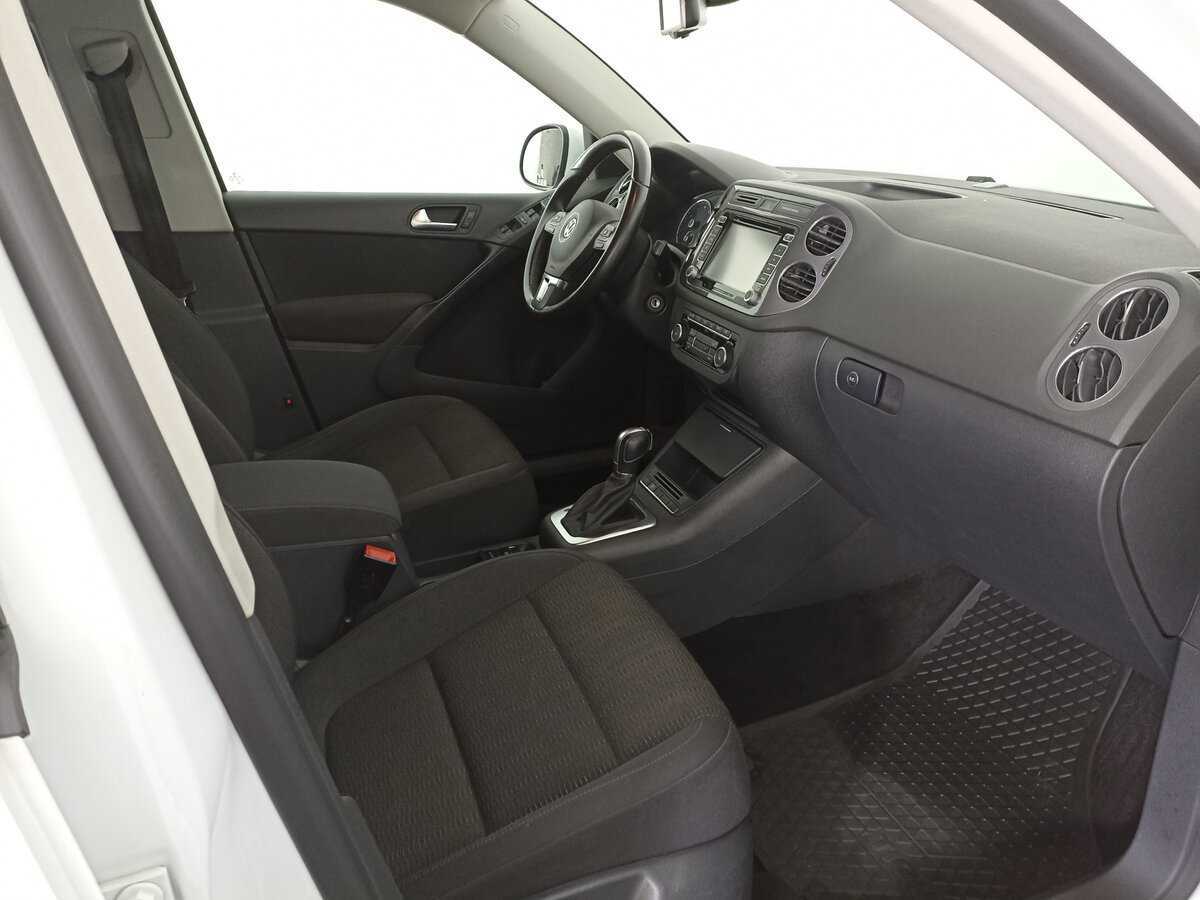 Volkswagen Tiguan б/у, 2014, Роботизированная. Фото: #10