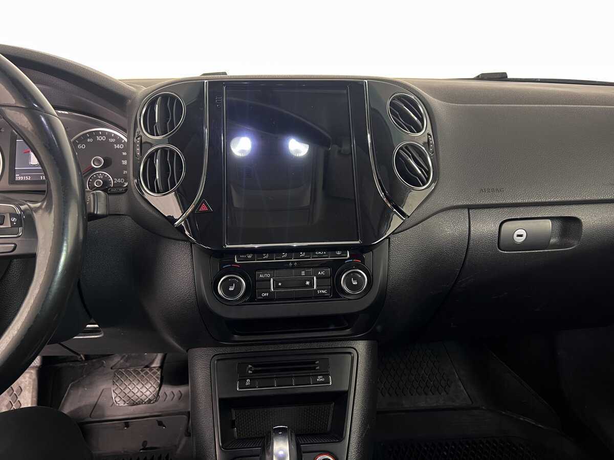 Volkswagen Tiguan б/у, 2013, Автоматическая. Фото: #13