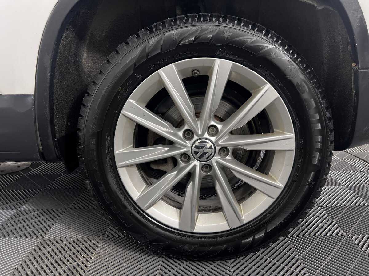 Volkswagen Tiguan б/у, 2013, Автоматическая. Фото: #17