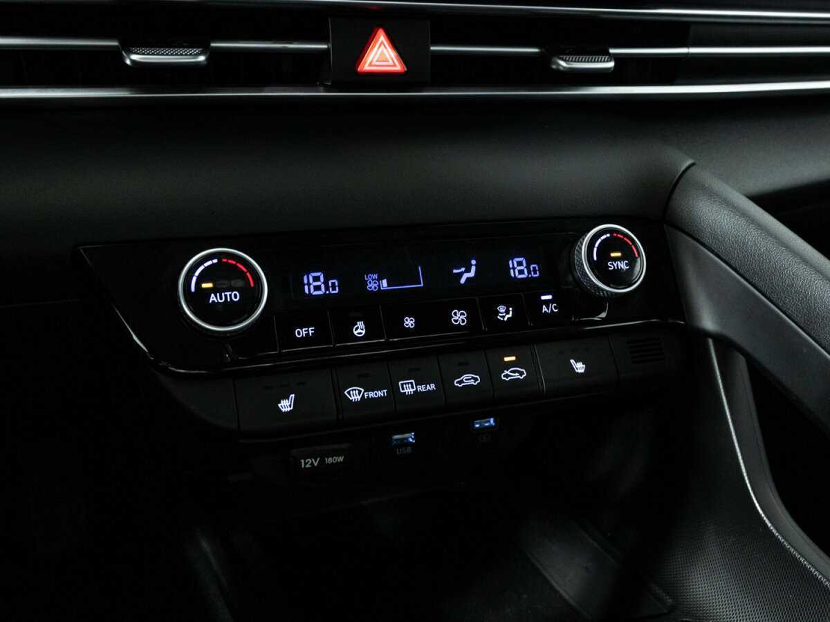 Hyundai Elantra б/у, 2023, Автоматическая. Фото: #16