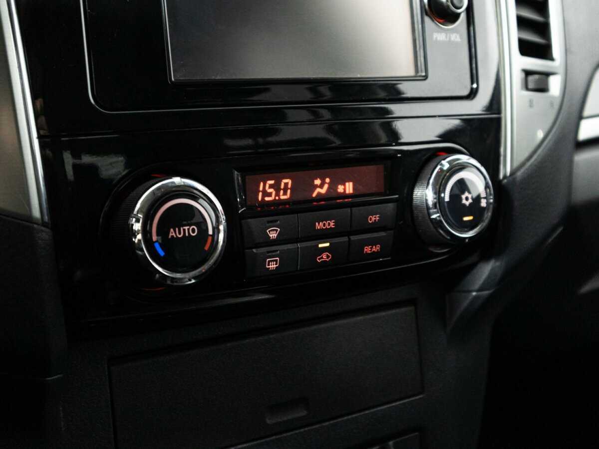 Митсубиши Паджеро б/у, 2015, Автоматическая. Фото: #14