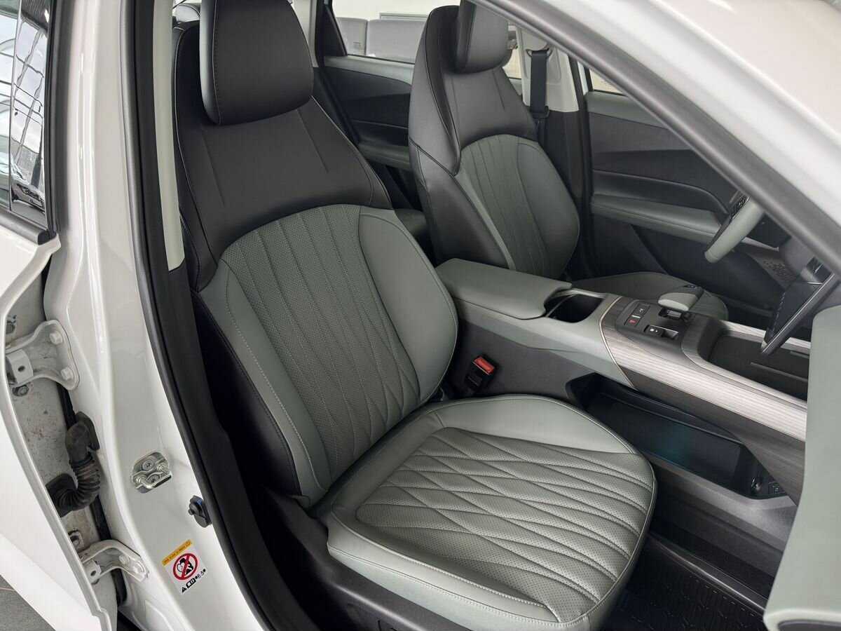 Changan Lamore б/у, 2023, Роботизированная. Фото: #13