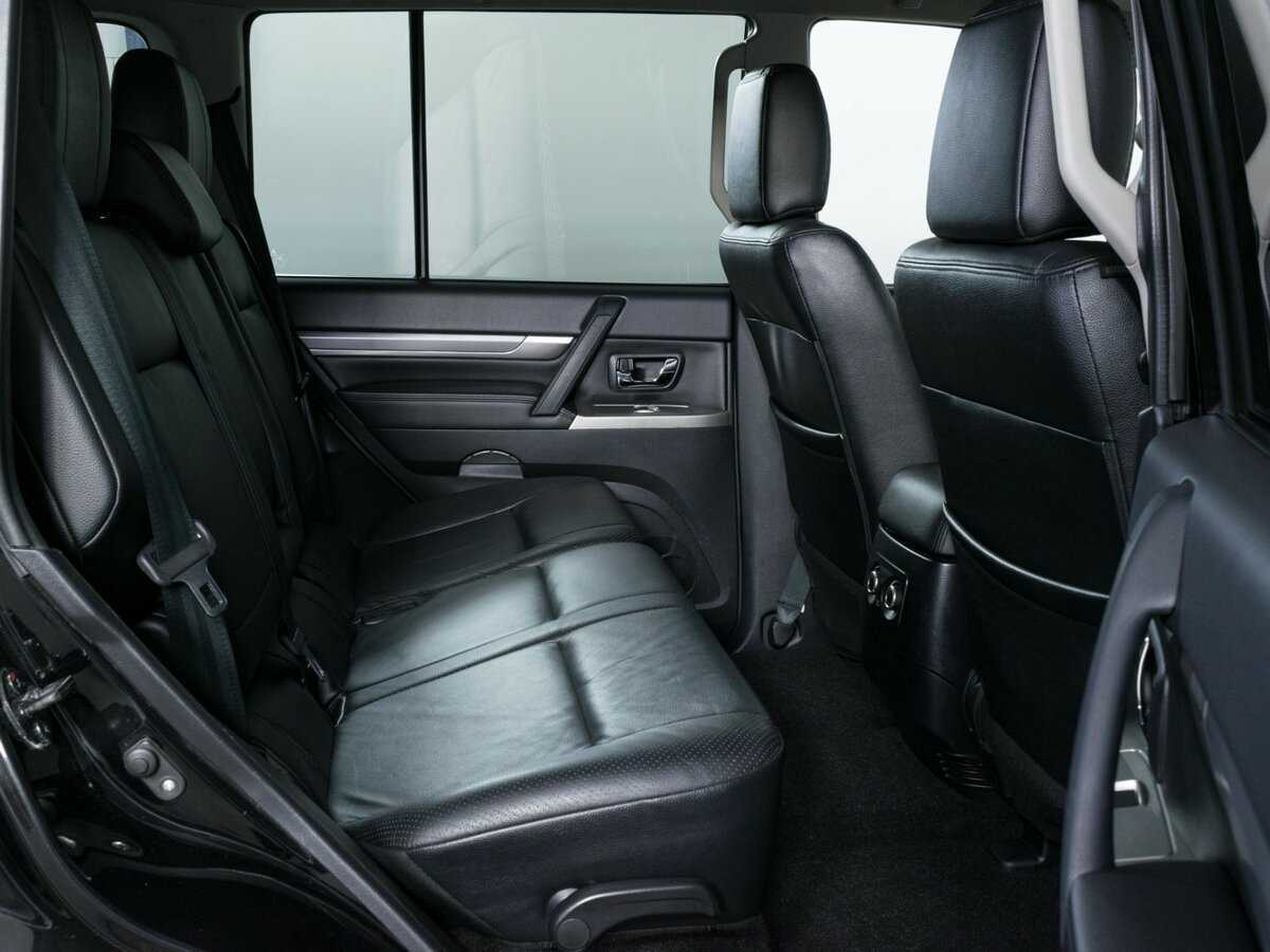 Митсубиши Паджеро б/у, 2012, Автоматическая. Фото: #9