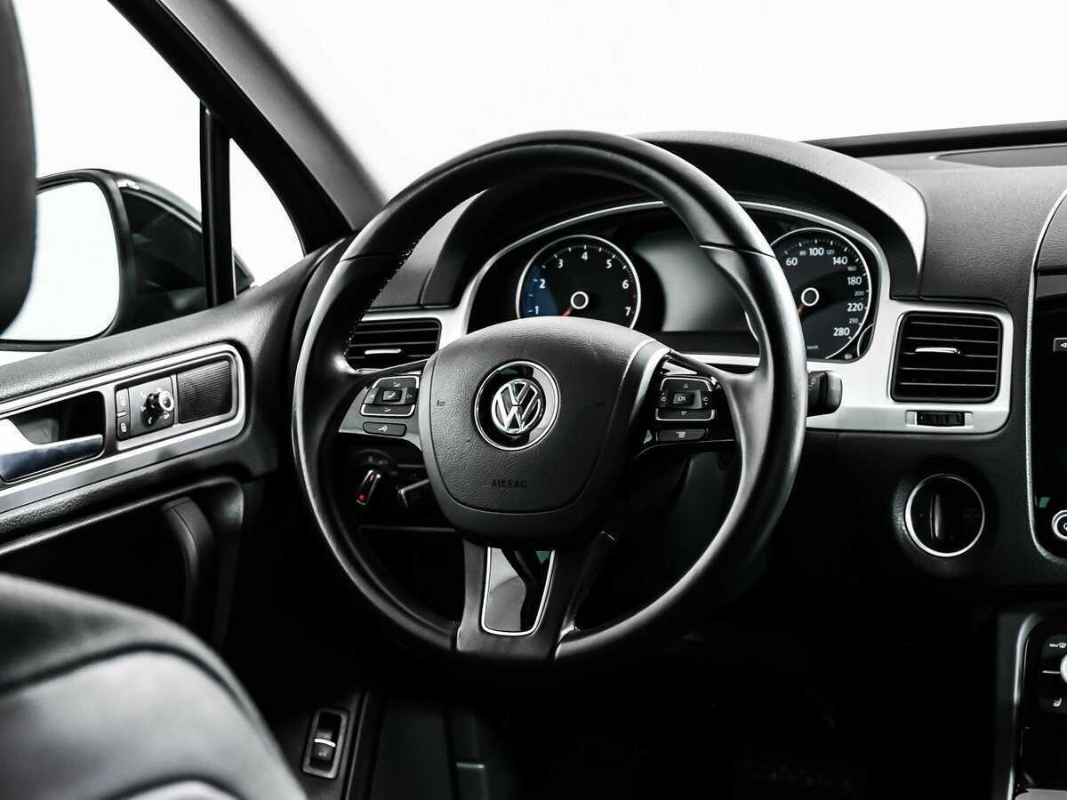 Volkswagen Touareg б/у, 2014, Автоматическая. Фото: #11