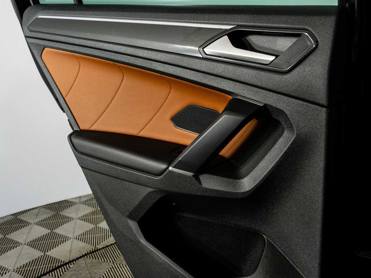 Volkswagen Tiguan б/у, 2018, Роботизированная. Фото: #26