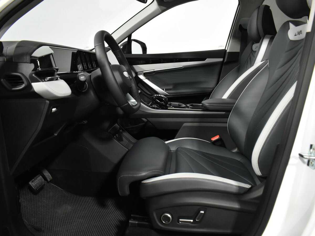 Geely Atlas б/у, 2024, Автоматическая. Фото: #18