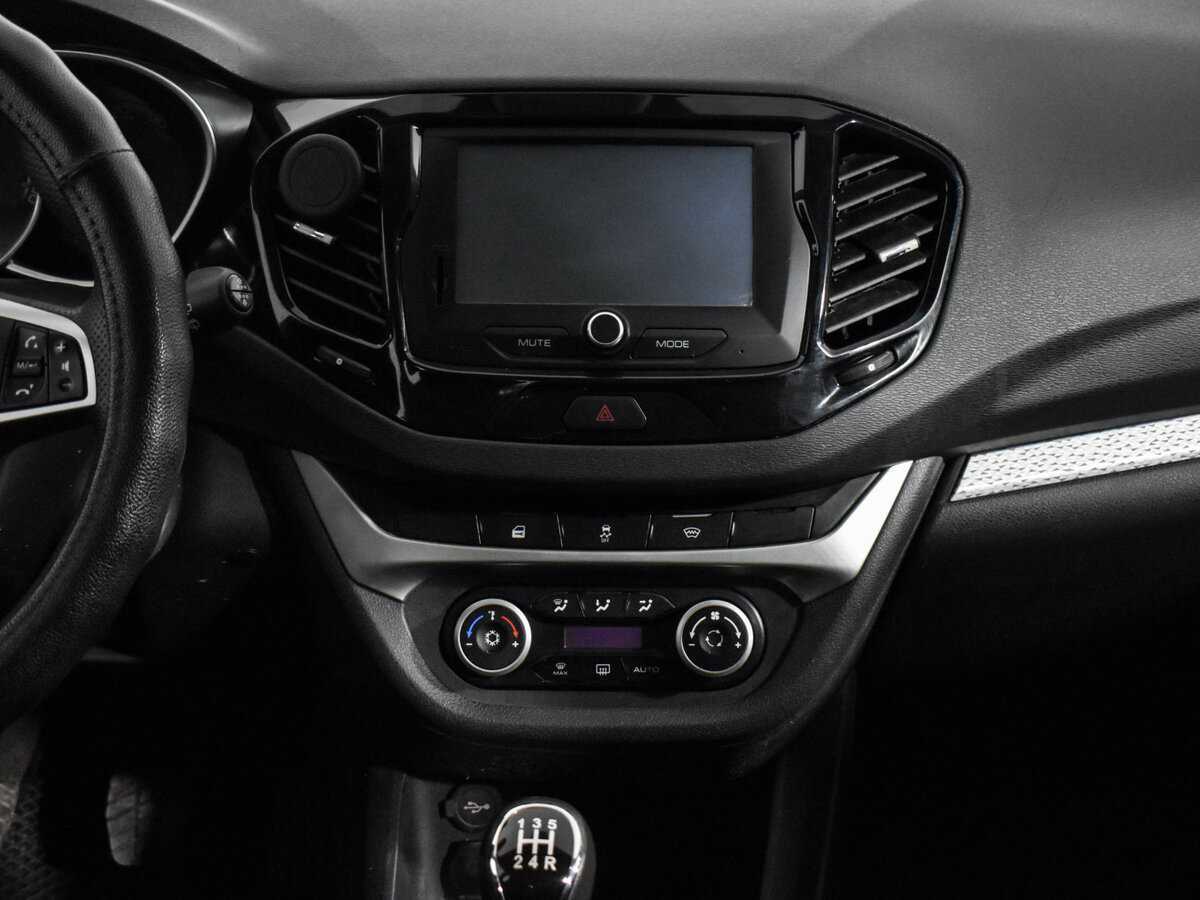 Лада (ВАЗ) Веста б/у, 2019, Механическая. Фото: #13