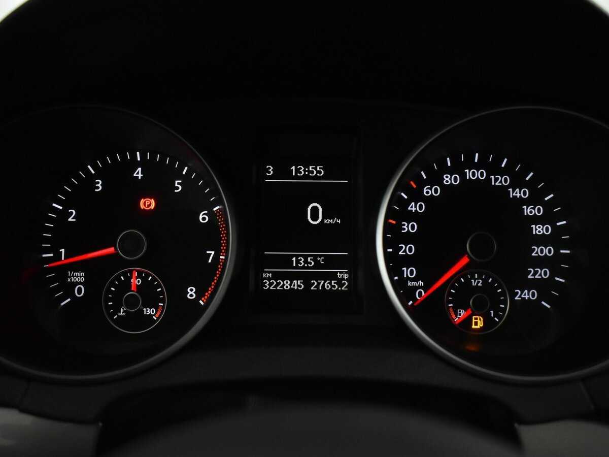 Volkswagen Golf б/у, 2012, Механическая. Фото: #13