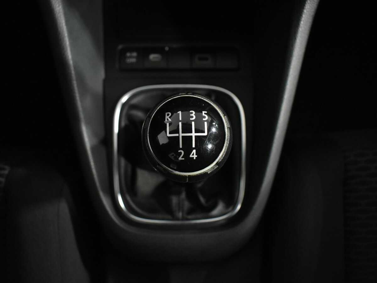 Volkswagen Golf б/у, 2012, Механическая. Фото: #14