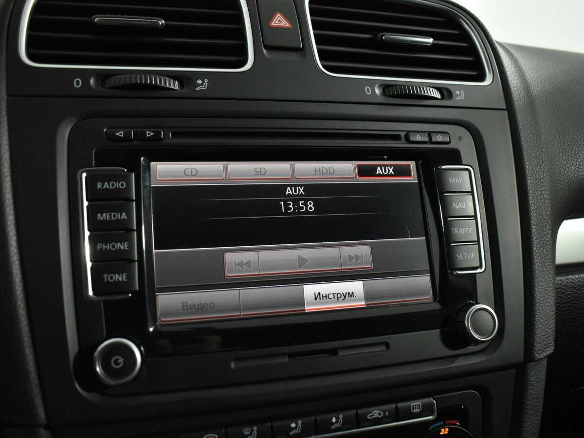 Volkswagen Golf б/у, 2012, Механическая. Фото: #16