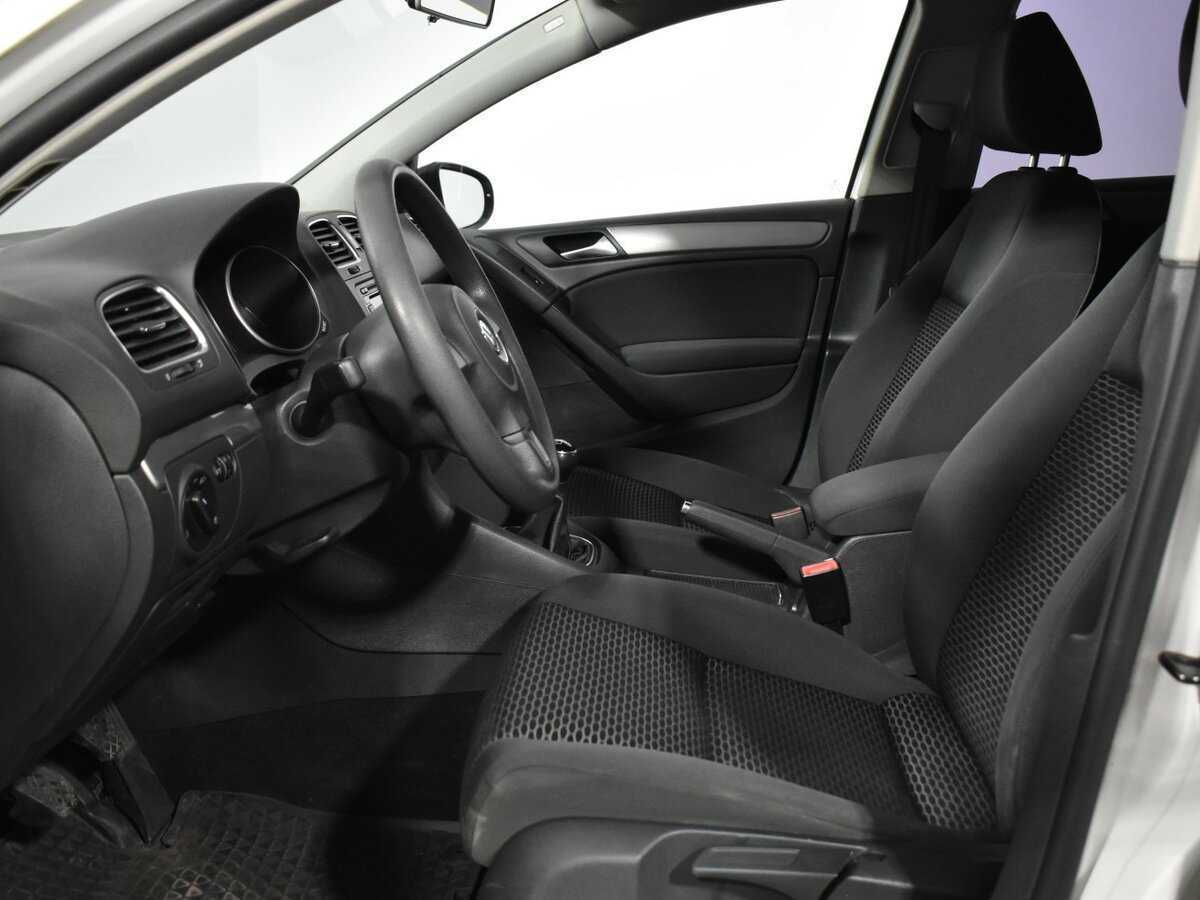 Volkswagen Golf б/у, 2012, Механическая. Фото: #17