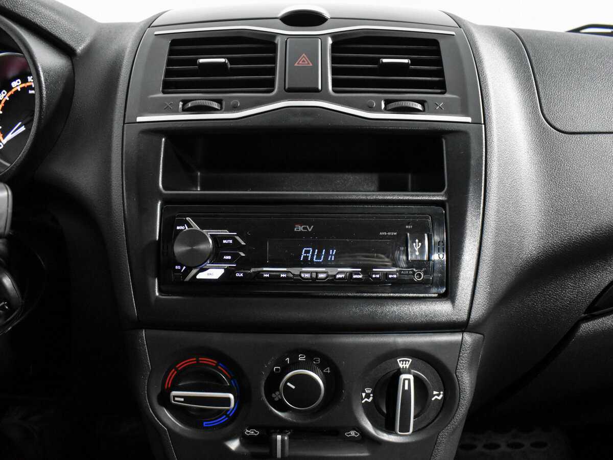 Lada (ВАЗ) Granta б/у, 2024, Механическая. Фото: #14