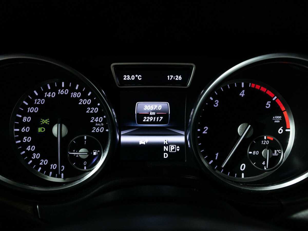 Мерседес-Бенц М-Класс б/у, 2012, Автоматическая. Фото: #11