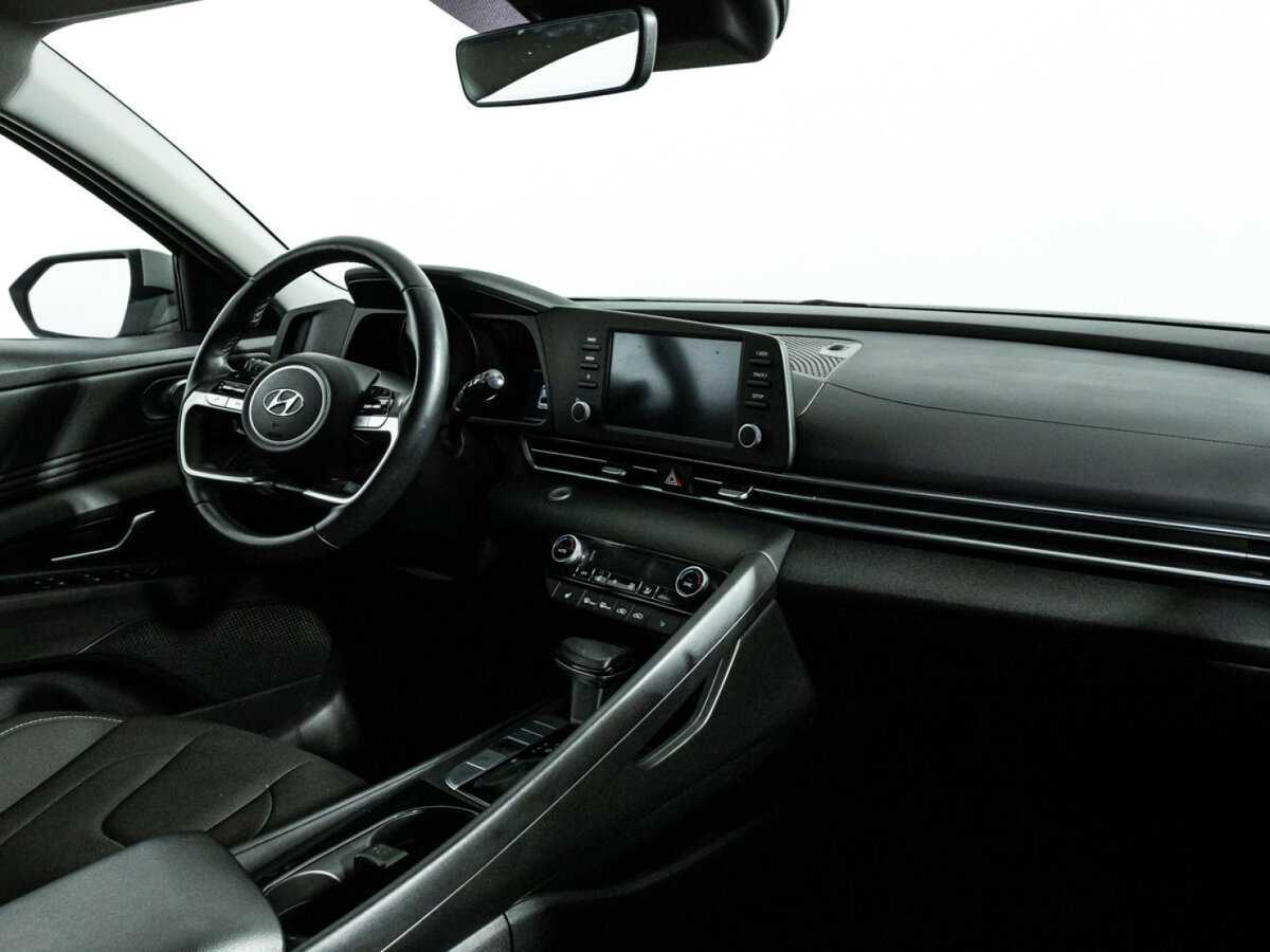 Hyundai Elantra б/у, 2021, Автоматическая. Фото: #8